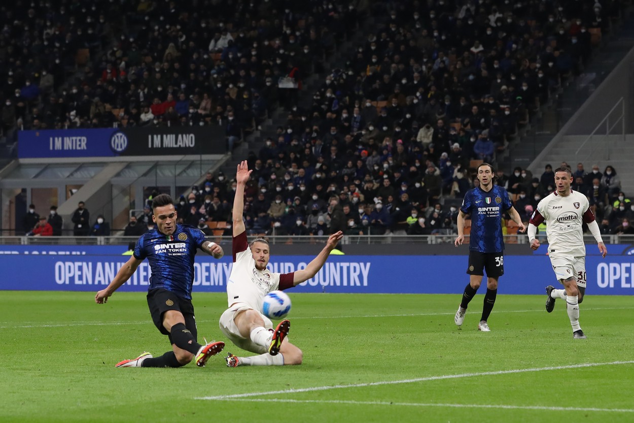 Nota primită de Radu Drăgușin după dezastrul cu Inter! Românul, cel mai slab de la Salernitana, într-o seară de coșmar: „Absolut dezastruos!”