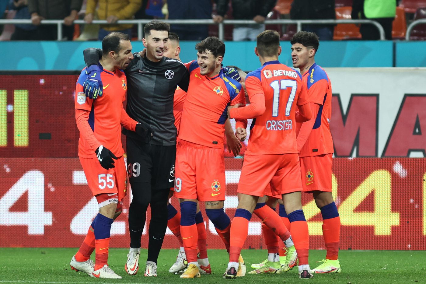 Considerat unul dintre stâlpii echipei FCSB, fotbalistul lui Gigi Becali e criticat de Cornel Dinu: „Nu pot să explic aducerea lui!”