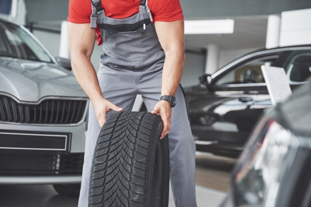 ADVERTORIAL | Anvelope de vară 195 65 r15 – tot ce trebuie să știi despre ele