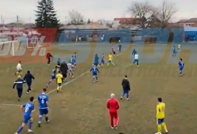 Măcel între juniori Under 19: bătaie ca-n filme dintre fotbaliștii de la Domnești și Voința Buftea! Imaginile îngrozitoare care arată unde e de fapt nivelul sportului juvenil în România | VIDEO