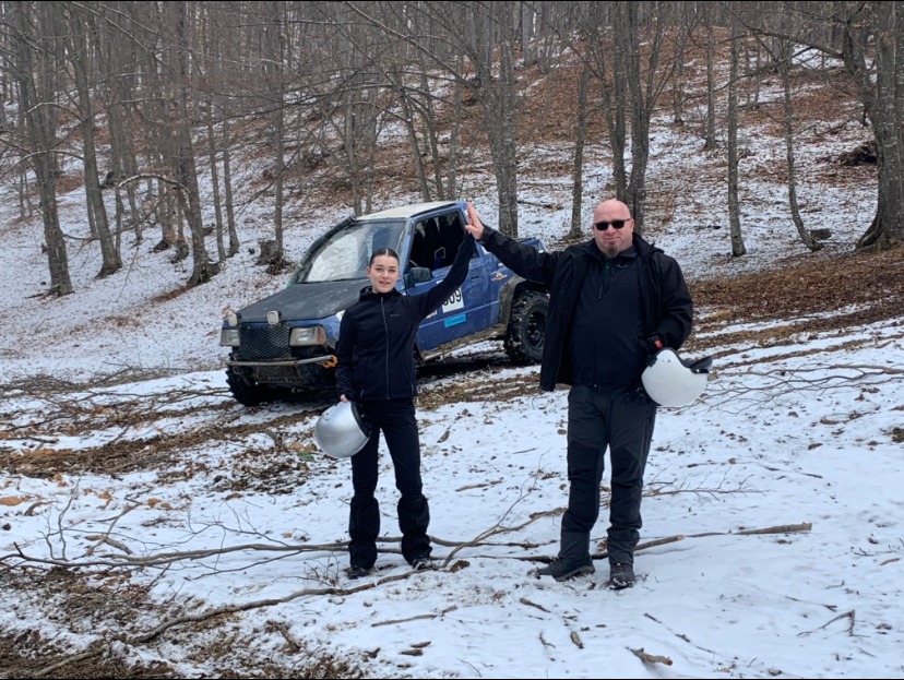 Tatăl merge pe mâna fiicei de 17 ani în cursele de Off Road! Povestea familiei Tudoroiu | SPECIAL