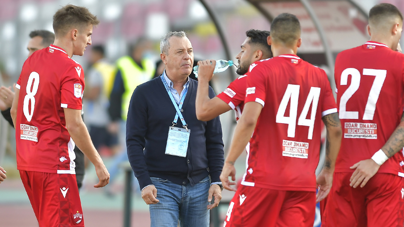 Mircea Rednic, spectator surpriză la meciul FC Brașov – Metaloglobus. Se implică la FC Brașov? ”Am mai spus că, la un moment dat, voi investi într-un club. La Dinamo nu s-a putut”