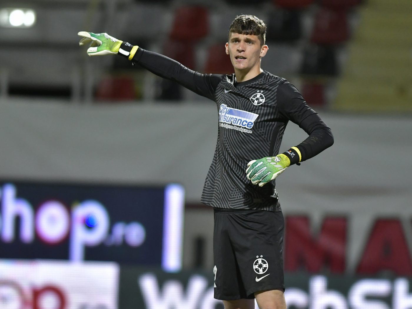 Andrei Vlad, încurajat de Ștefan Târnovanu după ce a fost scos de Gigi Becali din lotul lui FCSB: „E o legătură strânsă între portari! Suntem alături de el”