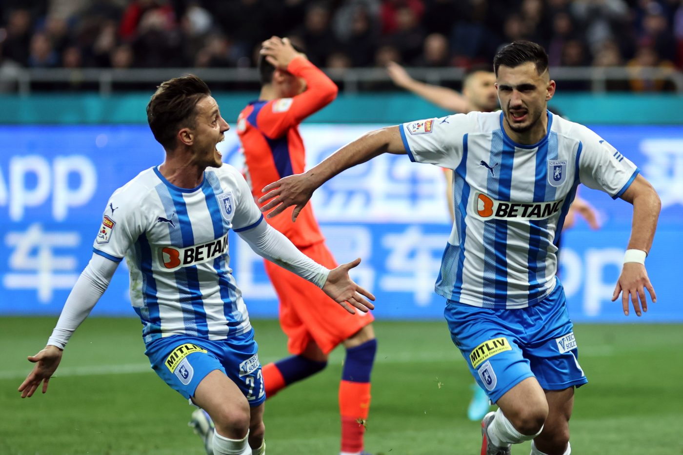 FCSB – Universitatea Craiova 0-2 | Victorie pentru CFR Cluj! Trupa lui Gigi Becali, tot mai departe de titlu | VIDEO