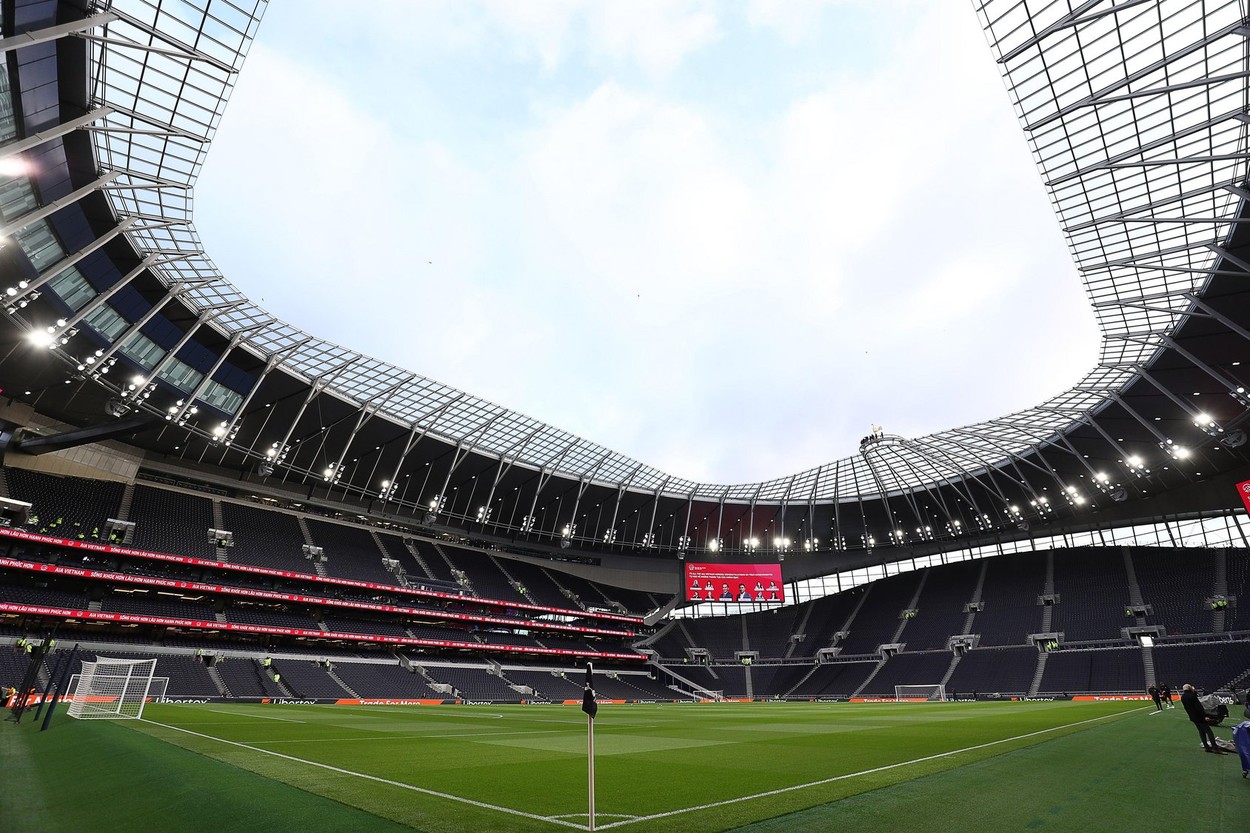 Așa nu arată niciun stadion din România: „Dacă vreți să vedeți luxul, mergeți acolo! E ca un mall!” | VIDEO EXCLUSIV ProSport Live