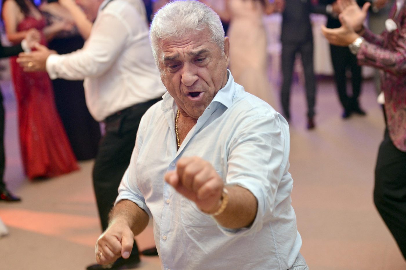 Au trecut mai bine de trei decenii de la Revoluție, iar Ioan Becali nu se mai ascunde! Cum trăia „Giovanni Mafiotul” pe vremea lui Nicolae Ceaușescu: „Aveam sticla de whiskey pe bar! Toate cântărețele se uitau după noi”