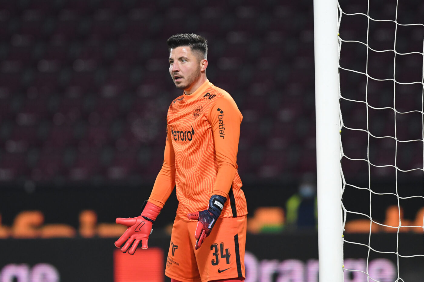 Prosport a pus mâna pe mesajul lui Cristi Bălgrădean către conducerea de la CFR Cluj. Ce transmite portarul ajuns rezerva lui Scuffet | EXCLUSIV