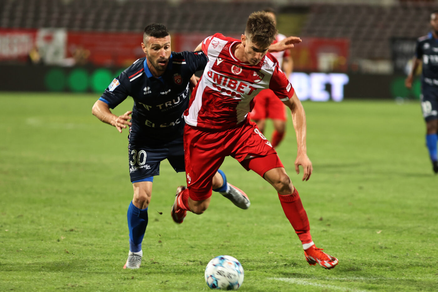 Liga 1: Deplasare infernală pentru „câini” în Moldova » FC Botoșani – Dinamo se pariază și la cote de 1.82 și 1.90 »»