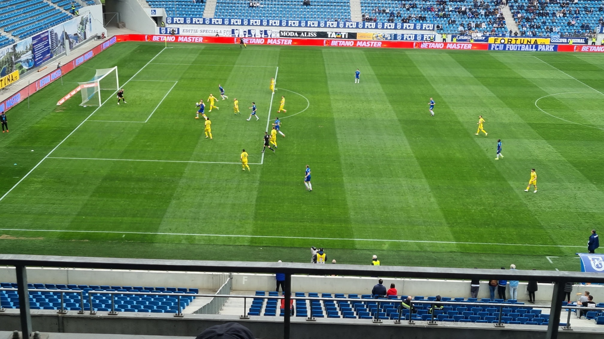 direction constantly Frustrating FC U Craiova - CS Mioveni 1-1. Gazdele reușesc egalarea pe final de meci
