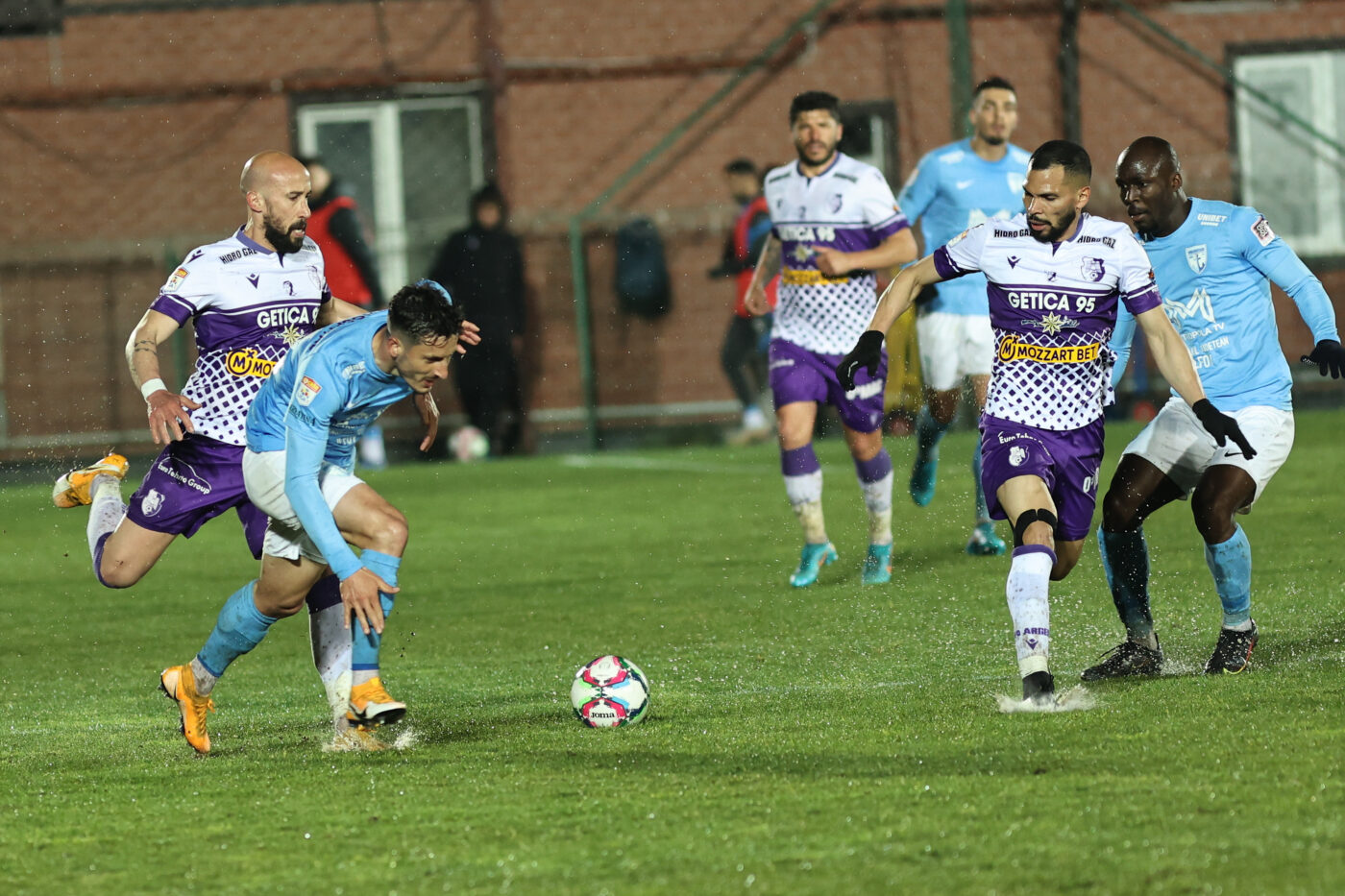 FC Argeș – FC Voluntari 0-0, Live Video Online în returul semifinalelor Cupei României. Gazdele, tot mai periculoase în startul partidei