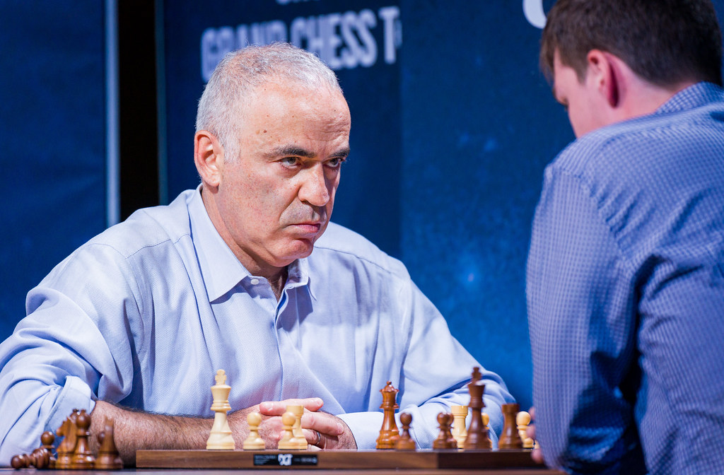 Garry Kasparov, cel mai mare jucător de șah din toate timpurile, reacție emoționantă despre Palatul Parlamentului: „Îmi provoacă nostalgii!”