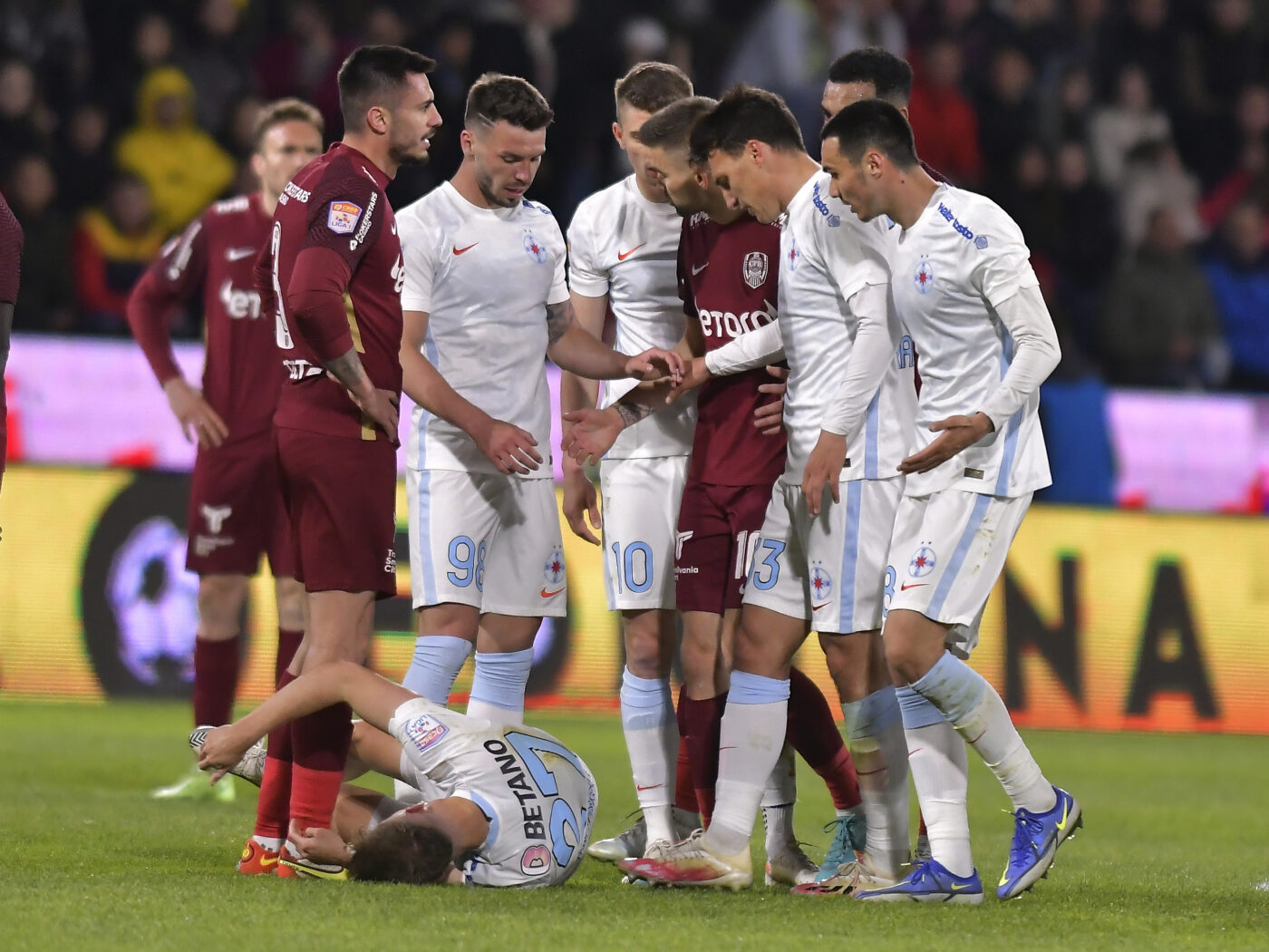 Marea problemă pe care o are FCSB și de ce n-a mai luat titlul: „Tot timpul au fost lăudați pentru asta!”