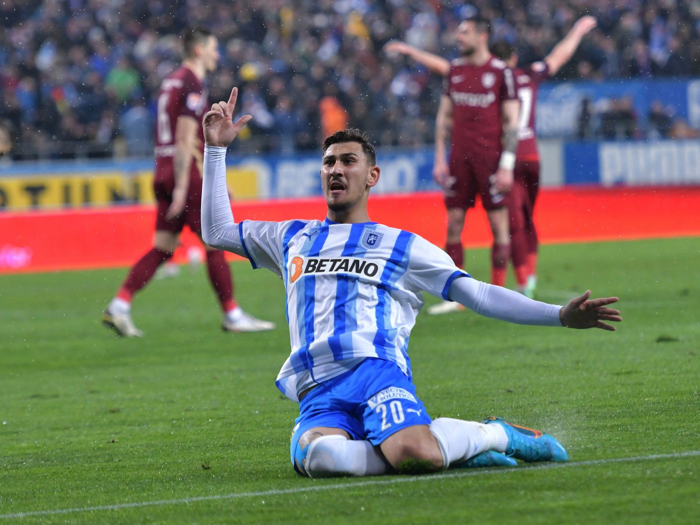 Jovan Markovic, desființat după ce a făcut show în derby-ul cu CFR Cluj. „Nu arată a jucător profesionist de fotbal!”