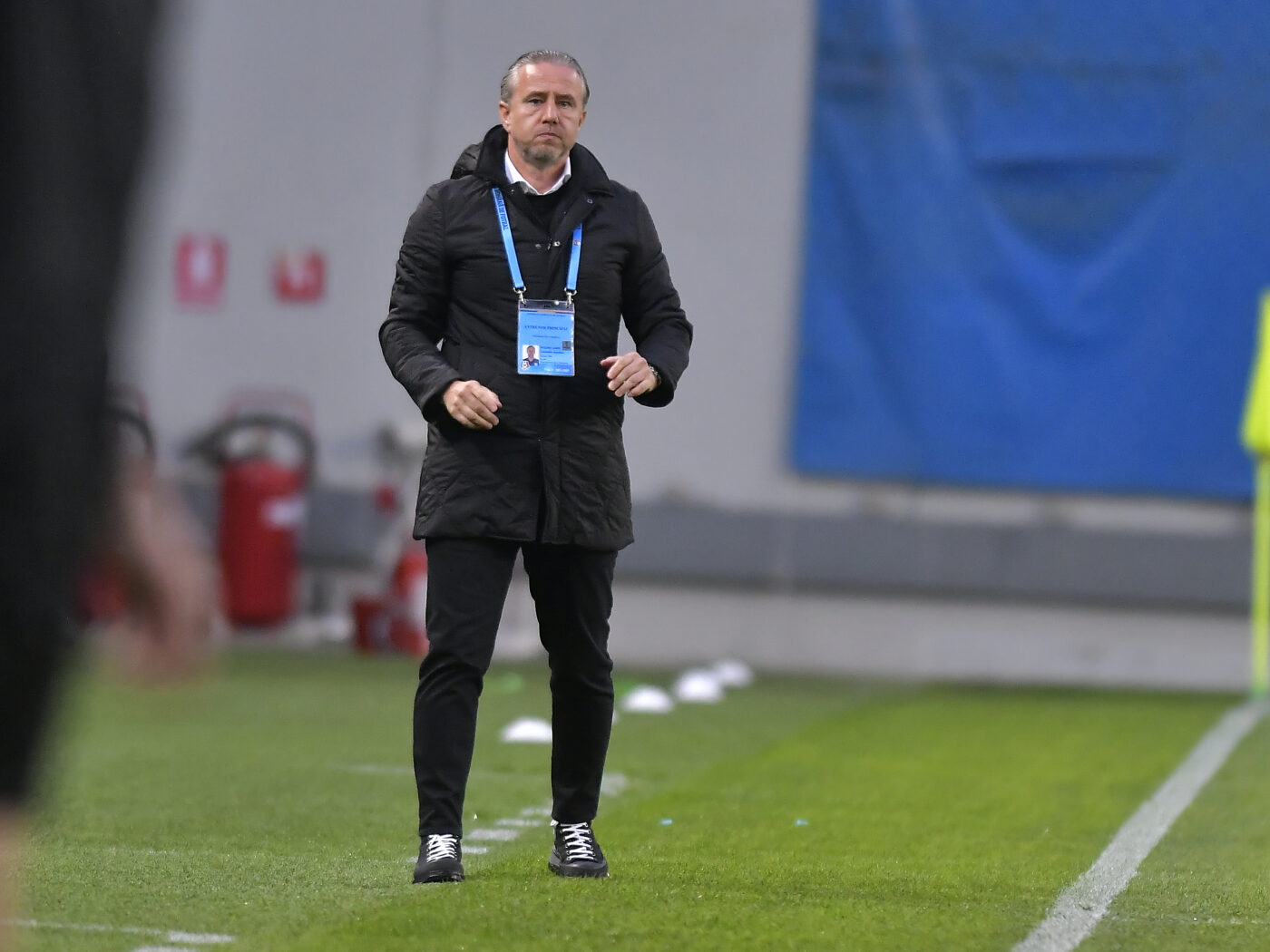 Fostul secund al lui Laurențiu Reghecampf îi atrage atenția antrenorului, după Universitatea Craiova – FC Voluntari: „S-ar putea să te urecheze cineva!”