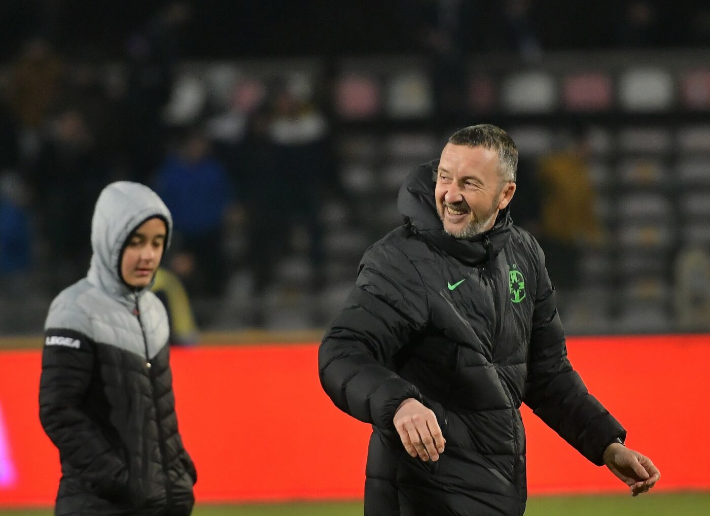 Moment fabulos, în direct: Meme Stoica a izbucnit în râs când a văzut poza pe care Mircea Lucescu o are la profilul de Whatsapp!
