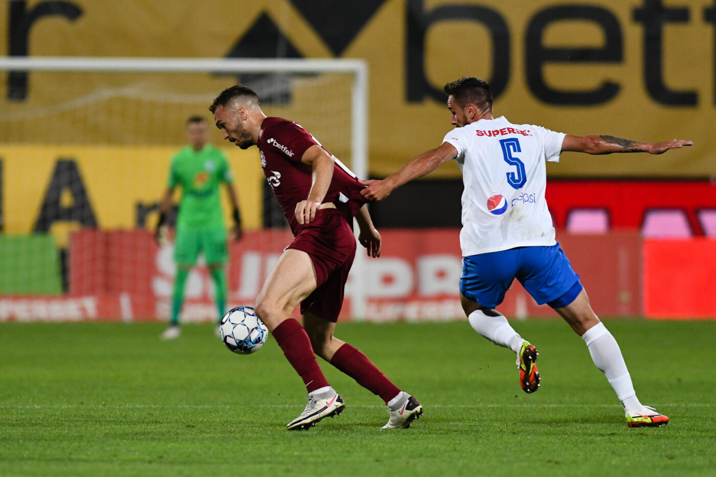 CFR Cluj – Farul 0-0, Live Video Online. Echipa lui Gică Hagi, aproape de gol în Gruia. Moldoveanu a ratat singur cu portarul