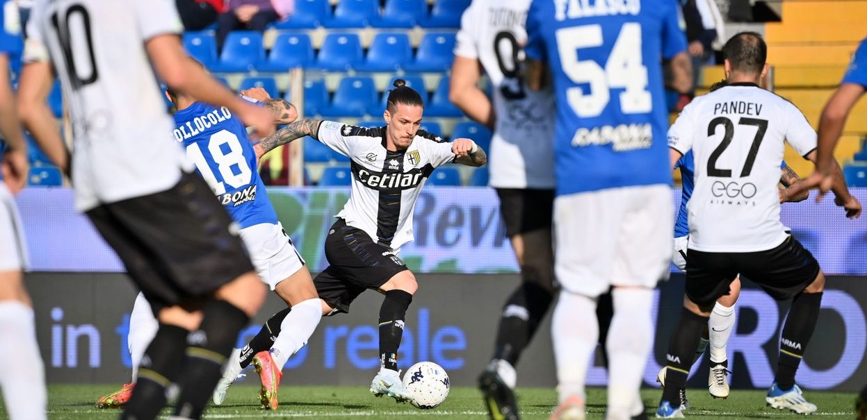 Italienii au remarcat schimbarea lui Dennis Man, după Parma – Ascoli: „L-a transformat într-un soldat!”. Ce notă a primit fotbalistul român