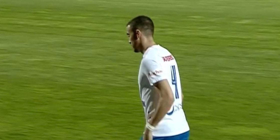 Gică Hagi nu a mai suportat umilința și l-a pedepsit, în direct, în minutul 42, pe fotbalistul care a îngropat-o pe Farul în meciul cu FCSB! Ce i-a făcut „Regele” lui Damien Dussaut