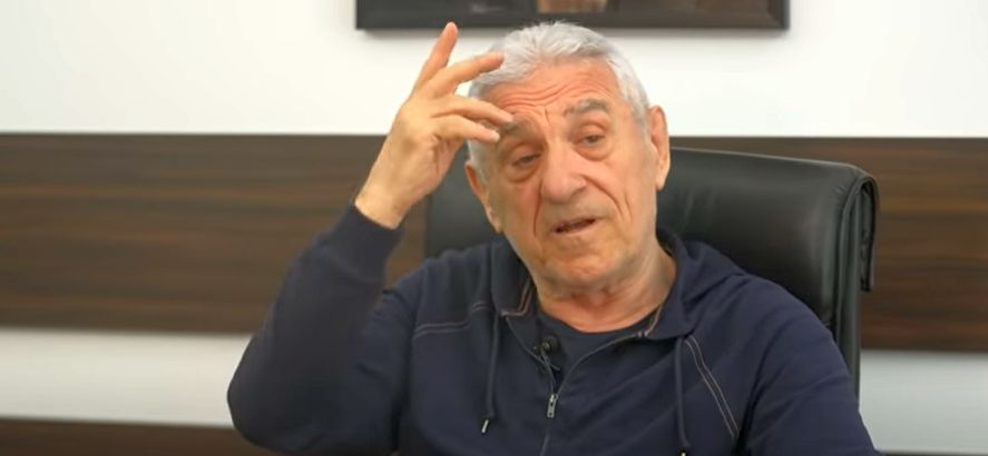 Giovanni Becali, povești neștiute din copilărie: „Gigi cu Victor au stat numai lângă părinți! M-a pus tata să mulg oaia și n-am mai venit trei zile acasă”