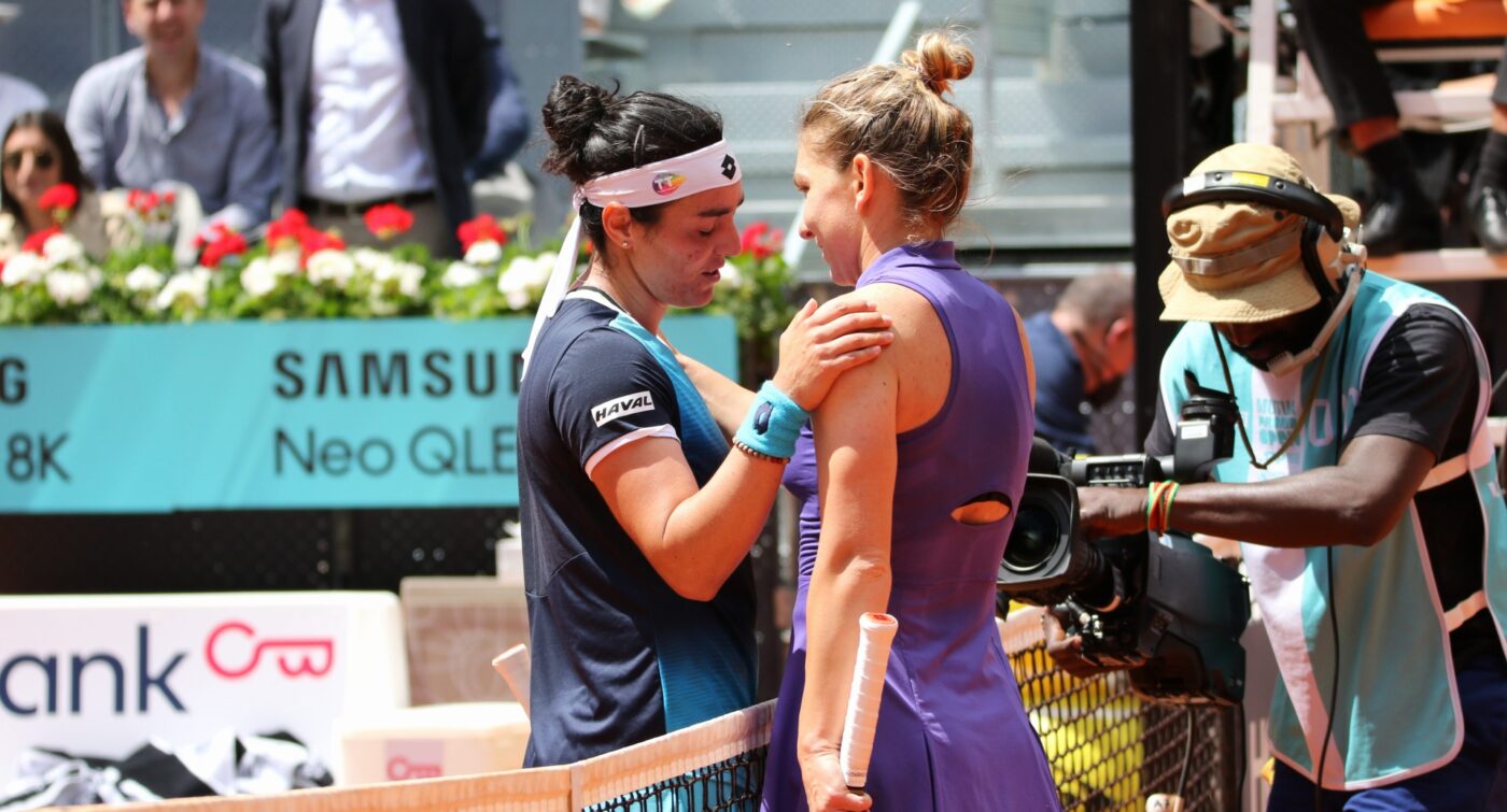 Moment rar întâlnit în tenis după eșecul Simonei Halep cu Ons Jabeur! Ce a transmis sponsorul comun al celor două jucătoare