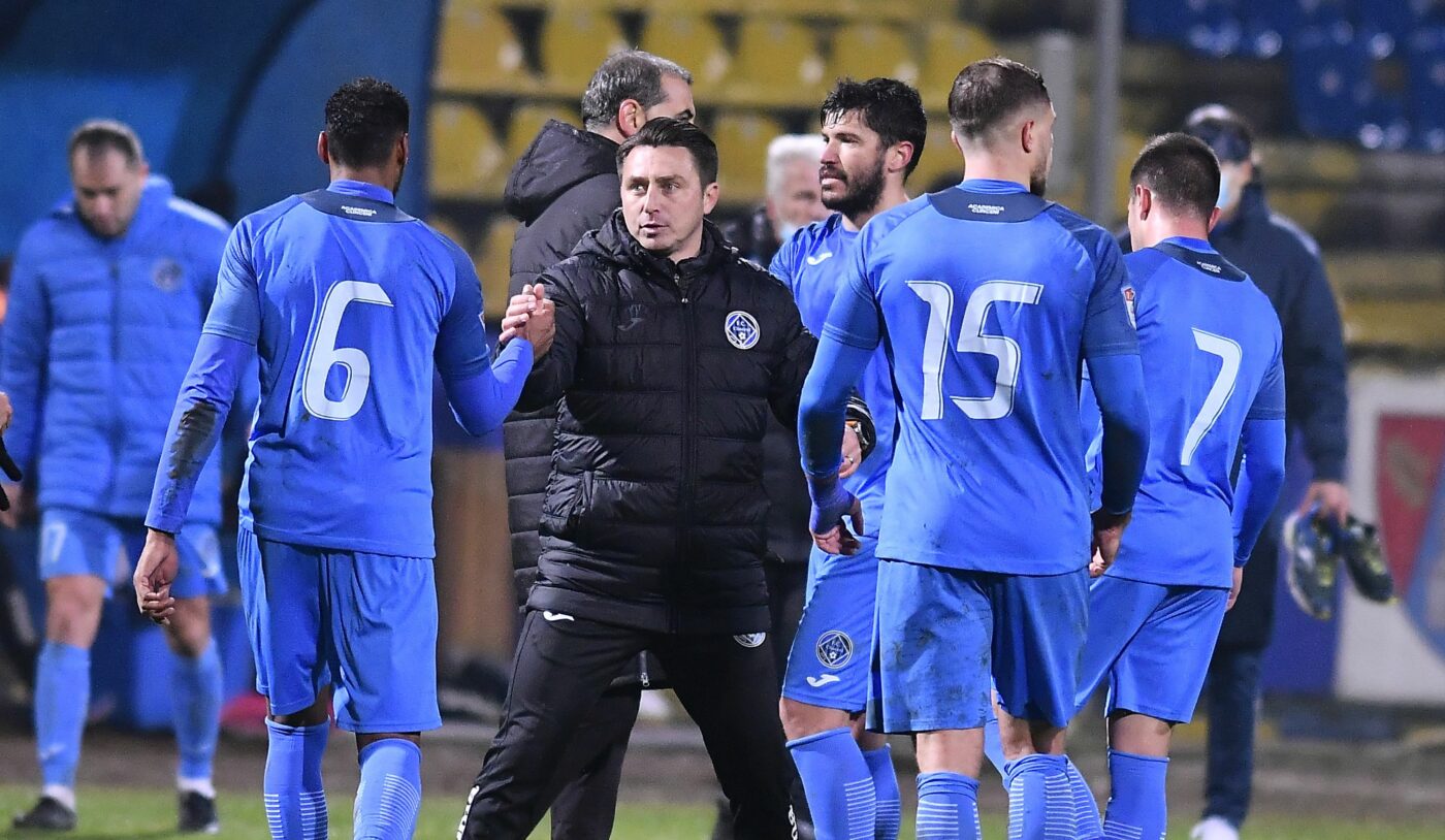 Document-bombă despre cum se jefuiește un club din Liga 1 prin „metoda bonus”! Cum a plătit o echipă calificată în play-off 400.000 de euro: „șoferul-magaziner” sau „omul primarului” a luat 15.000 de euro! EXCLUSIV