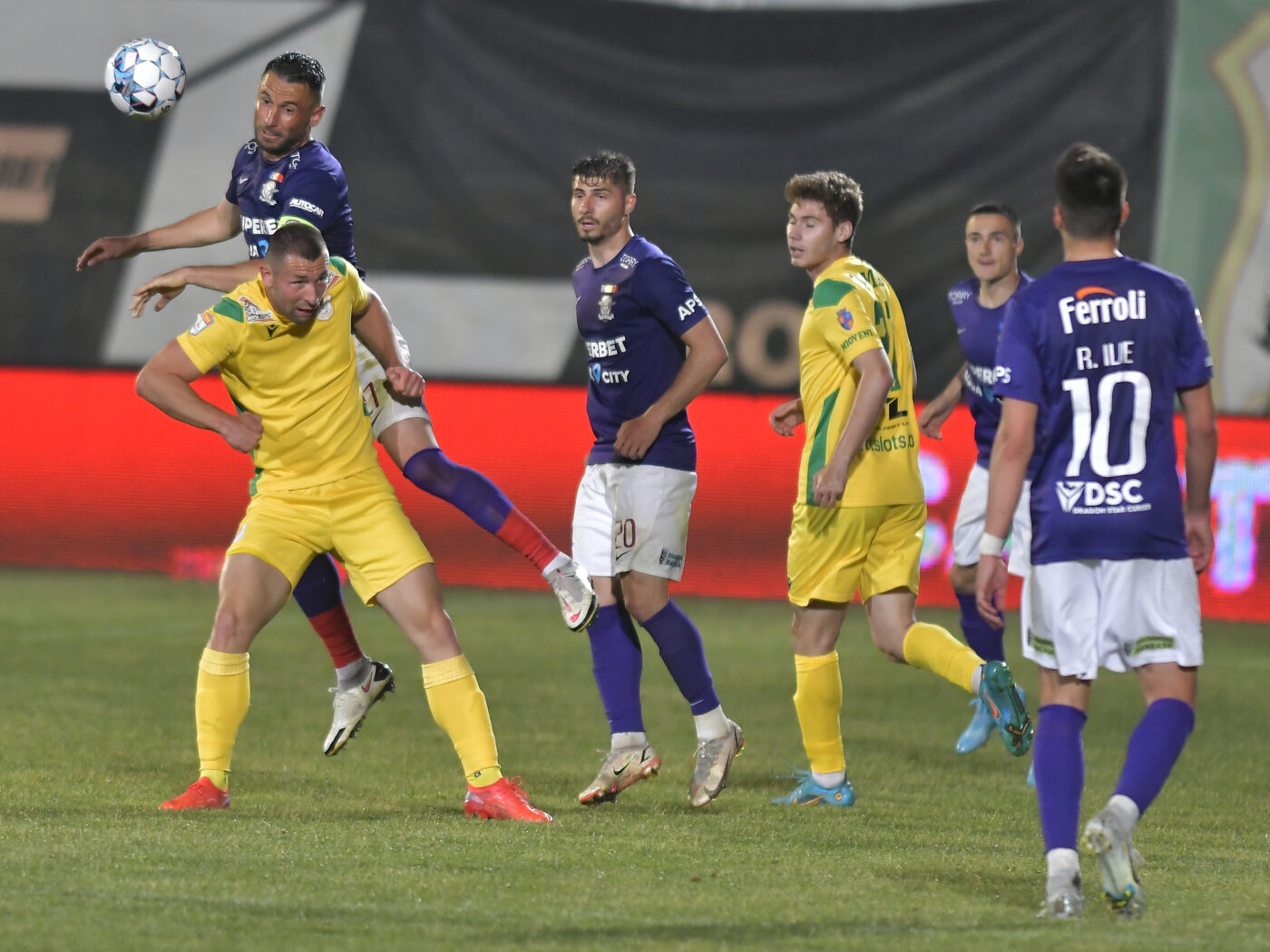 Un antrenor din Liga 1 a semnat deja contractul pentru sezonul următor! Cât va fi valabilă înțelegerea