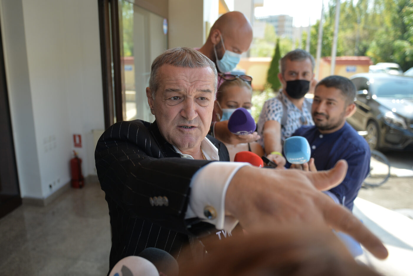 Se răzbună Gigi Becali pe CFR Cluj? Cele două motive pentru care FCSB nu-i premiază pe jucătorii Universității Craiova pentru o victorie în Gruia. „Noi am fost la pușcărie, nu ne place!”