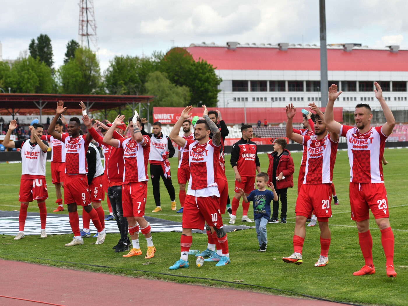 Cotă 1.93  pentru ultima repetiție a “câinilor” înainte de baraj: Dinamo București – UTA Arad (P)