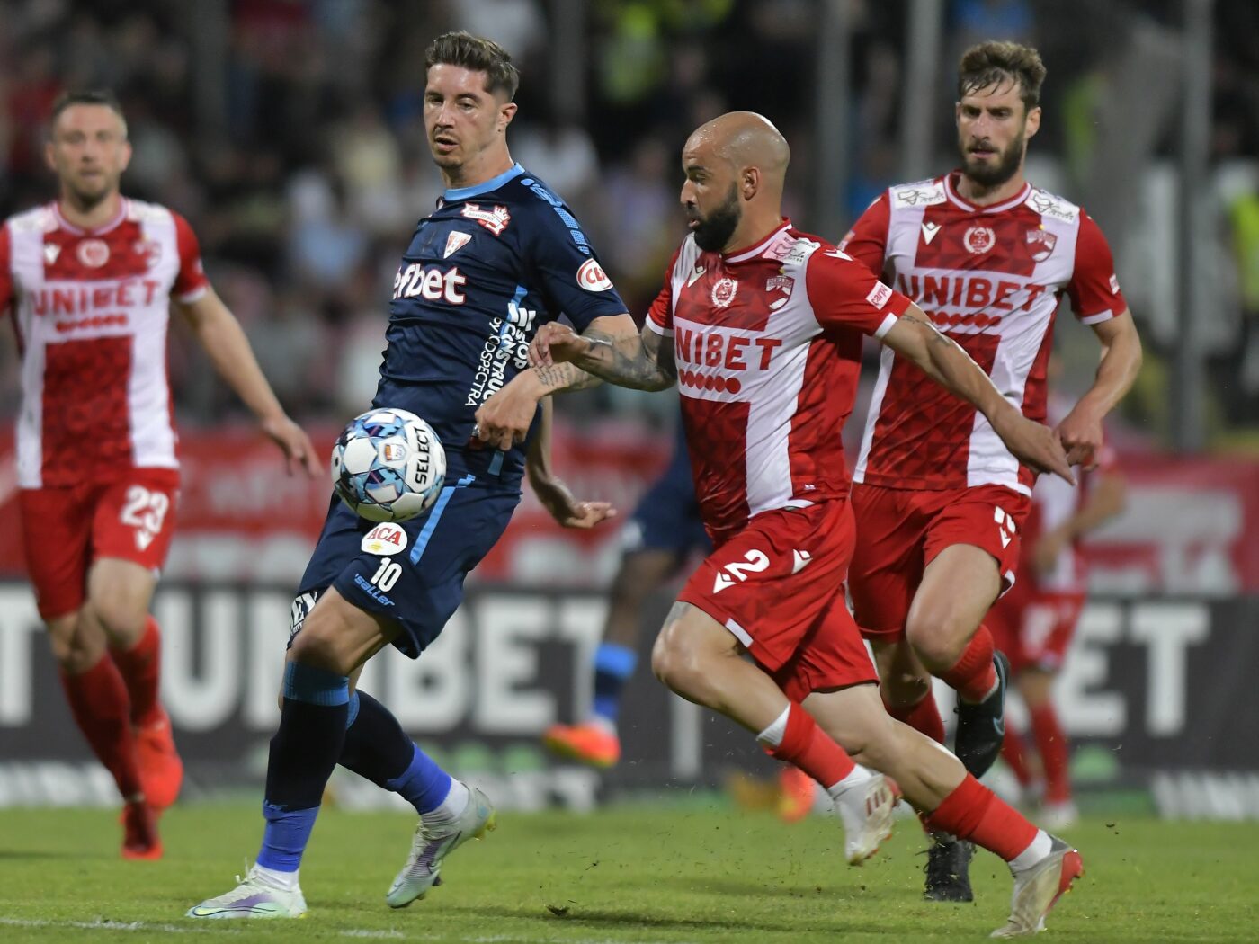 De abia a semnat prelungirea, dar se gândește la plecare. Ce a spus David Miculescu după partida cu Dinamo: „Muncesc mai mult când aud că mă vor multe echipe”