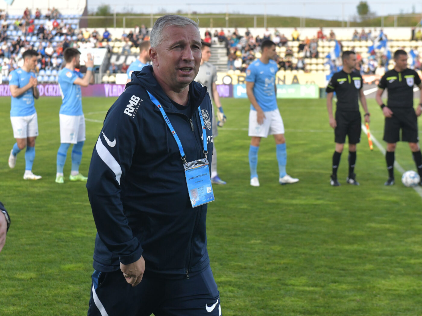 Dan Petrescu, în „Hall of Fame-ul” Ligii 1. Ce antrenor mai trebuie să depășească la numărul de titluri și singurul român mai în vogă decât el