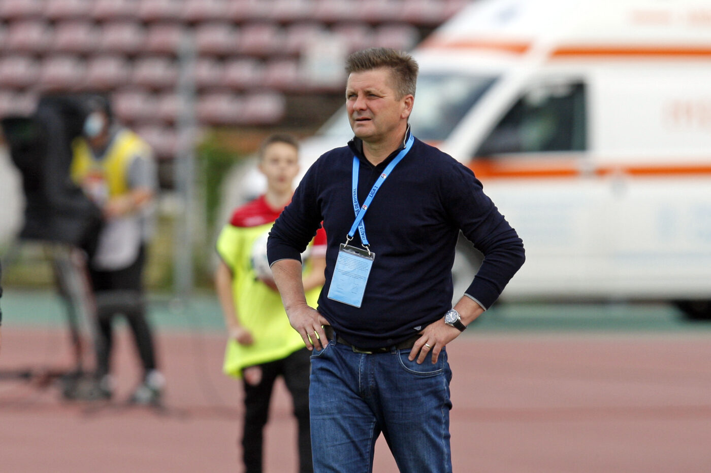 Dusan Uhrin se pregătește să o părăsească pe Dinamo! Un fost jucător al „câinilor” anunță că ar veni „și pe jos” în locul cehului