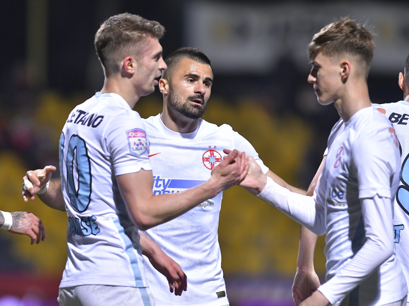 FCSB, „antrenament cu public” la Buzău? Ce cotă a ajuns să aibă campioana CFR Cluj pentru victorie și chiar la gol marcat. Cum s-a ajuns la asta | SPECIAL