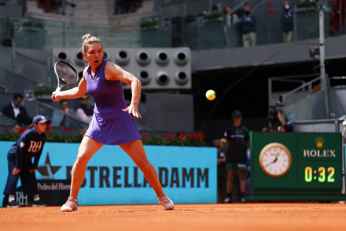 Arma secretă pe care Simona Halep o folosește pentru a reveni în TOP 10 WTA: cine este Mike James, britanicul născut în Kenya și licențiat în istorie în SUA! | EXCLUSIV