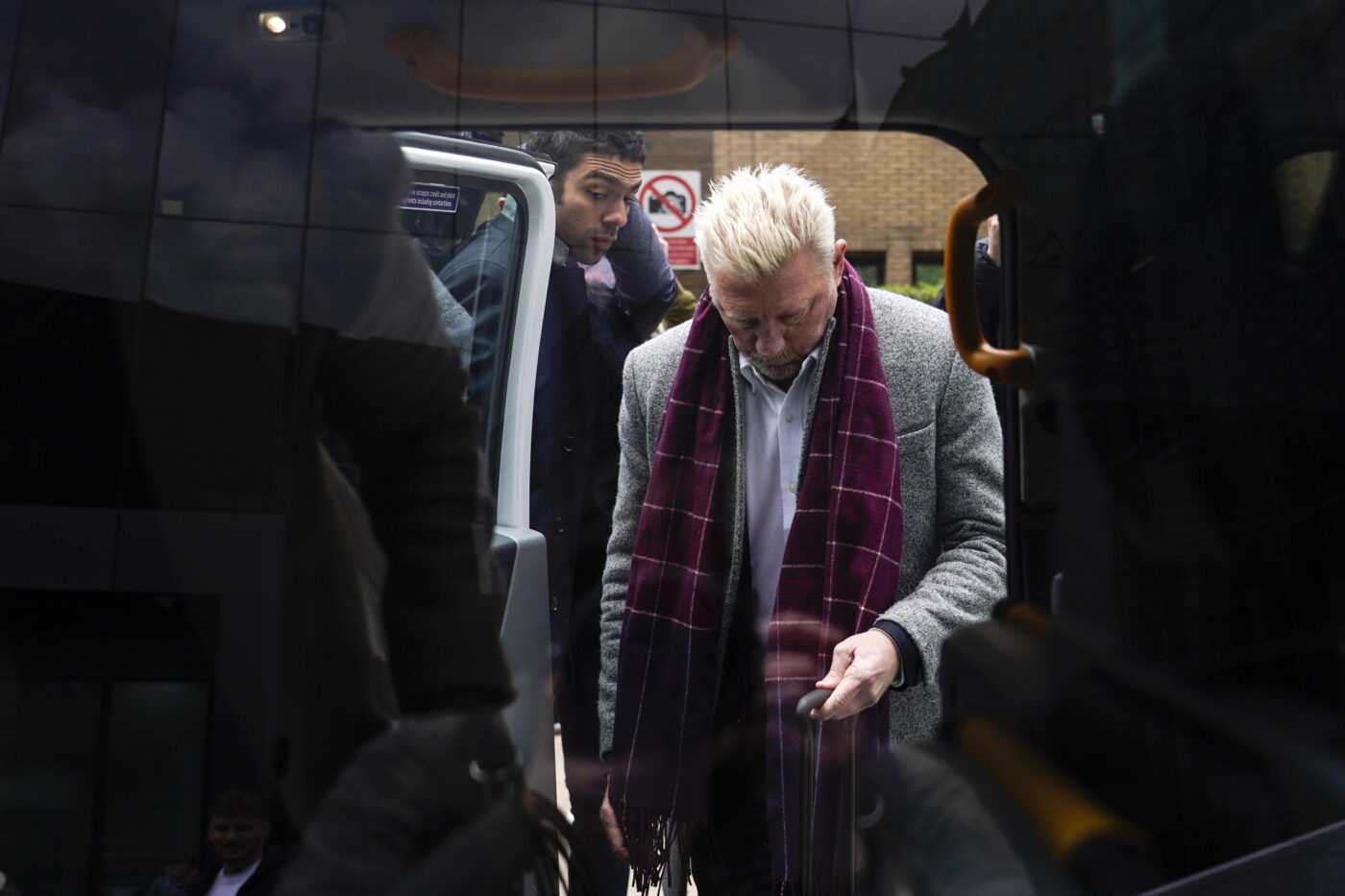 Nemții de la BILD nu au milă de legendarul Boris Becker: „A ajuns diva închisorii!”. Ce s-a întâmplat la dușuri și de ce fostul tenisman e pus la zid
