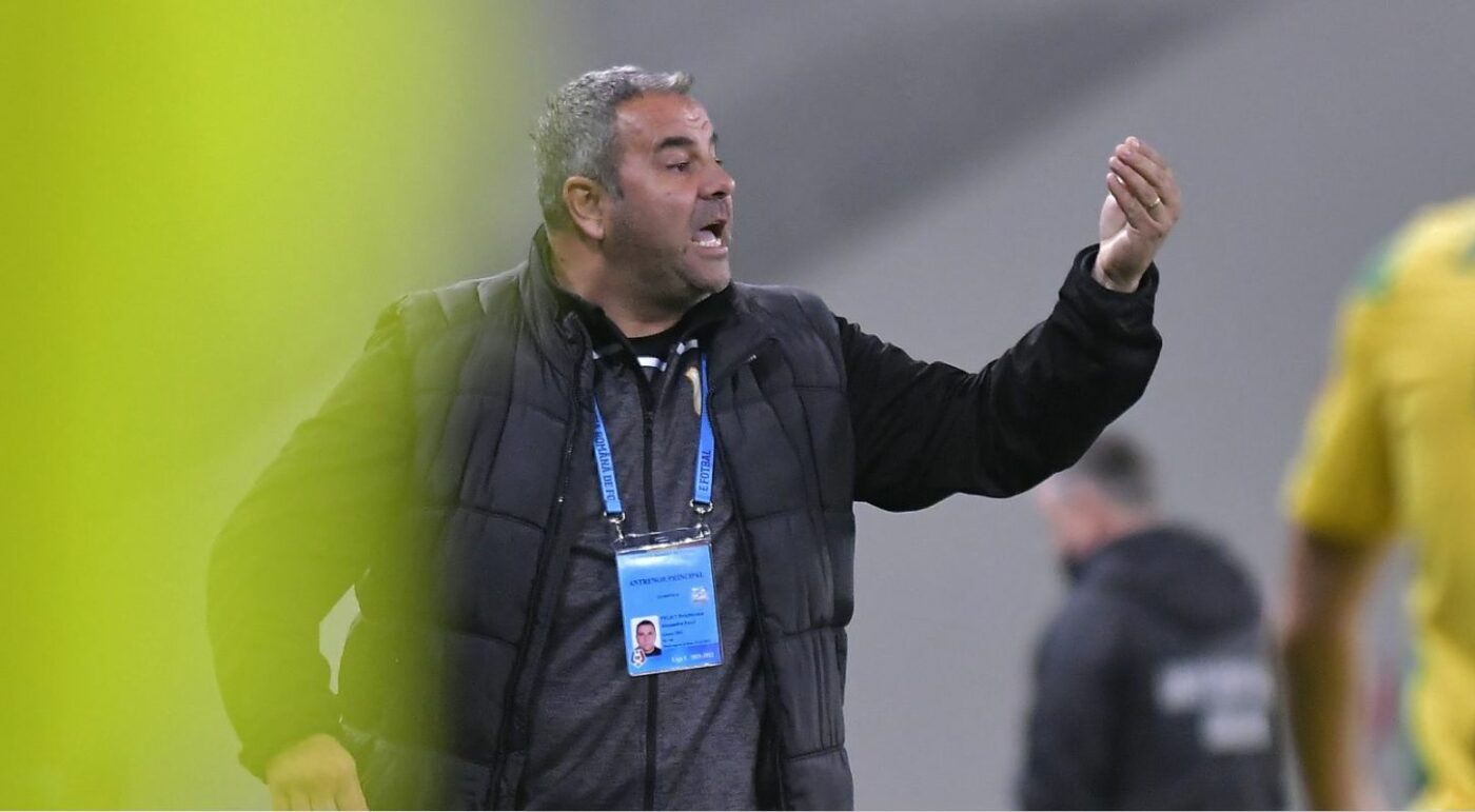 EDITORIAL RADU PARASCHIVESCU | Pelicitări