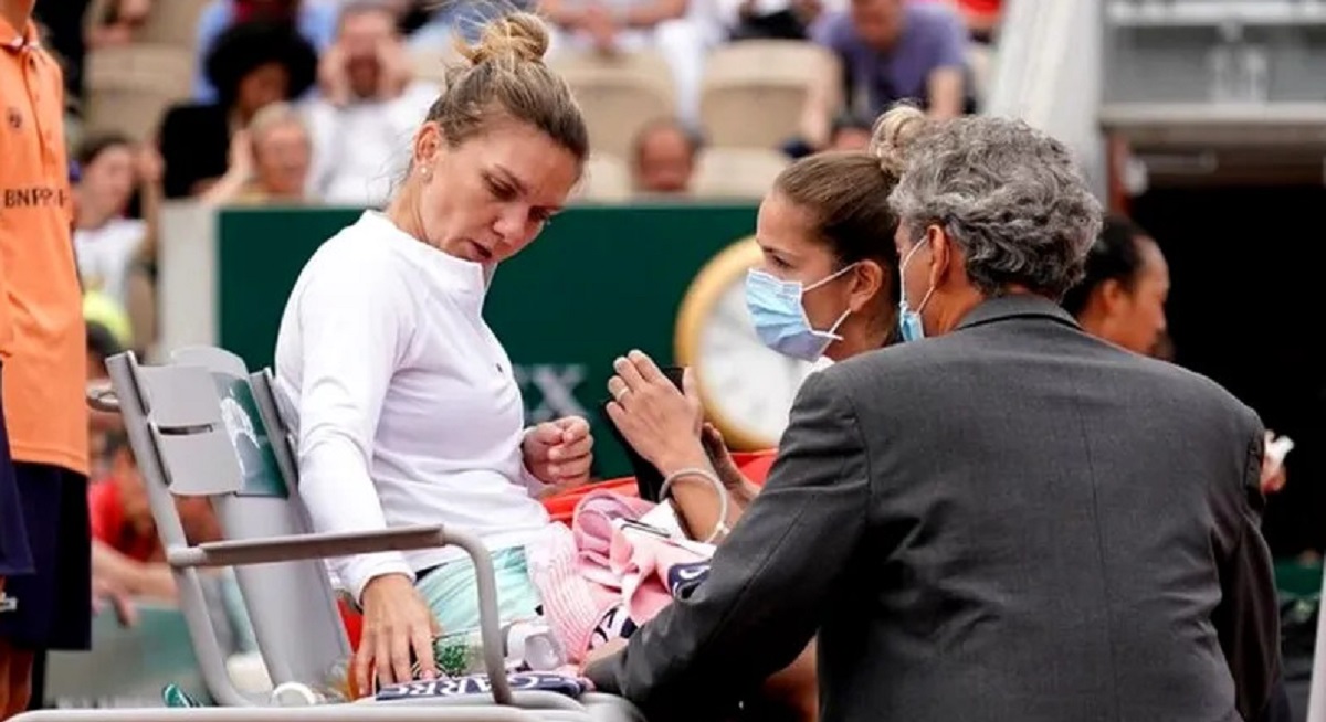 Revoltător! Simona Halep, luată la mișto de un antrenor de top după atacul de panică de la Roland Garros: „Câți bani ar trebui să mai ia?”