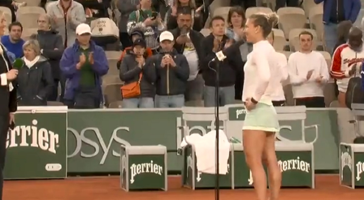 Simona Halep i-a atras de partea ei pe spectatorii de la Roland Garros: „Acum am antrenor francez!” Prima reacție după debutul victorios alături de Patrick Mouratoglou | VIDEO