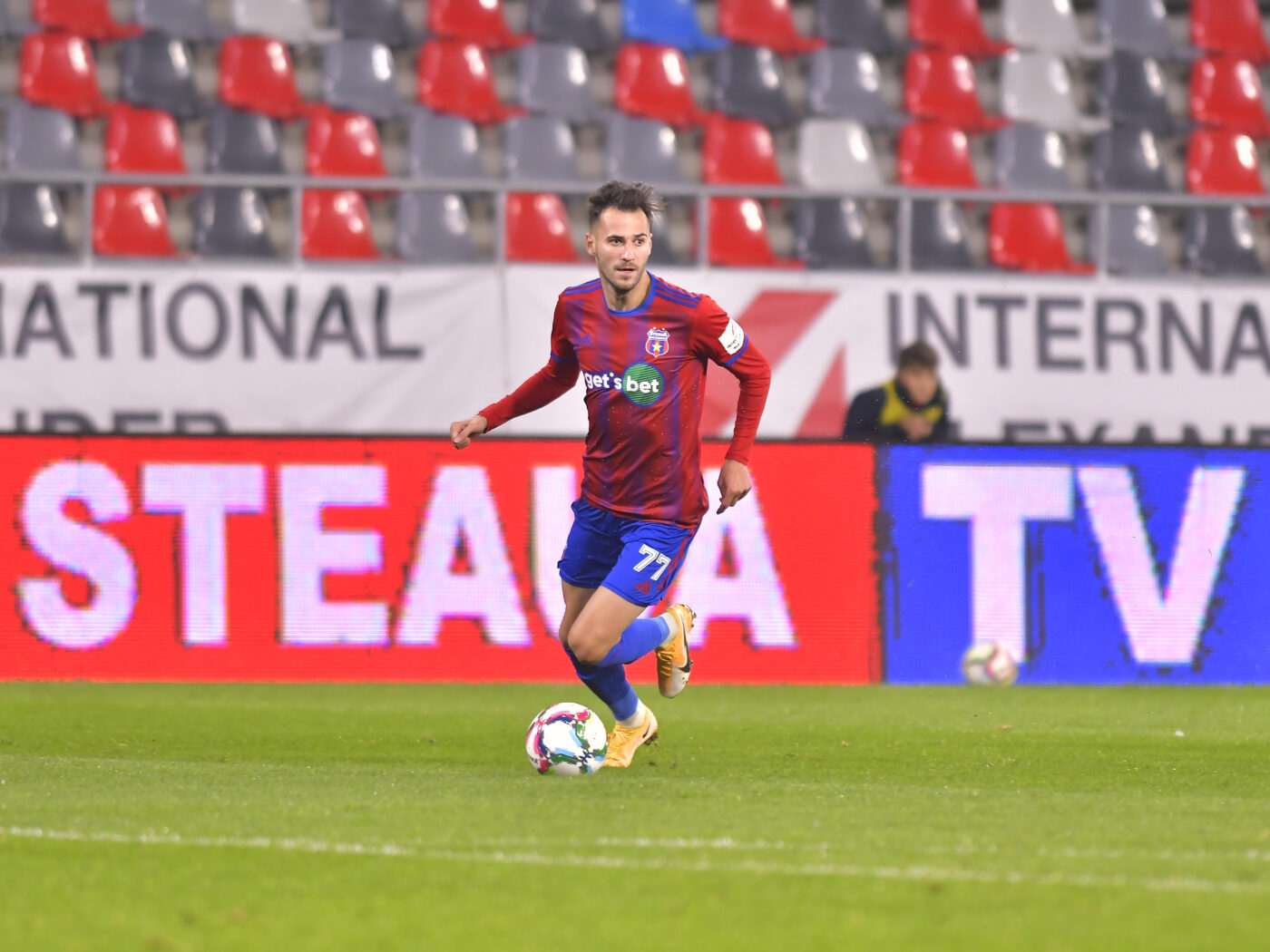 Lovitură grea pentru CSA Steaua: golgheterul Chipirliu se transferă în Liga 1, după o ofertă rușinoasă făcută de clubul din Ghencea!
