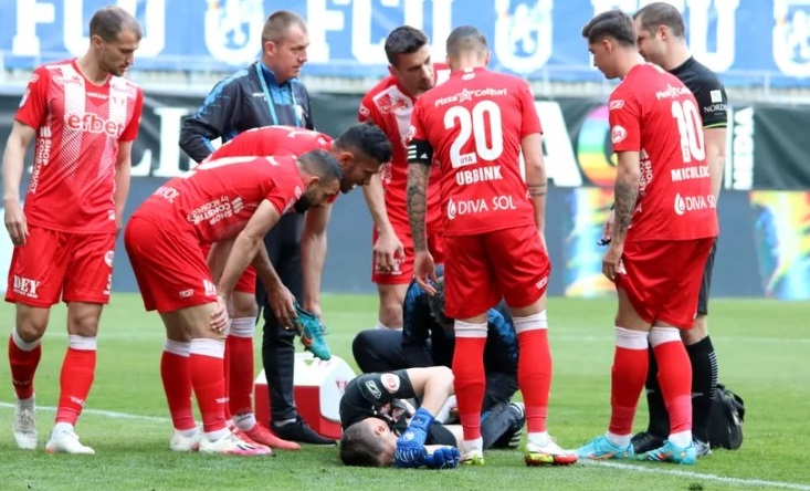 Cum arată piciorul lui Florin Iacob după accidentarea din primele secunde ale meciului FC U Craiova – UTA | FOTO