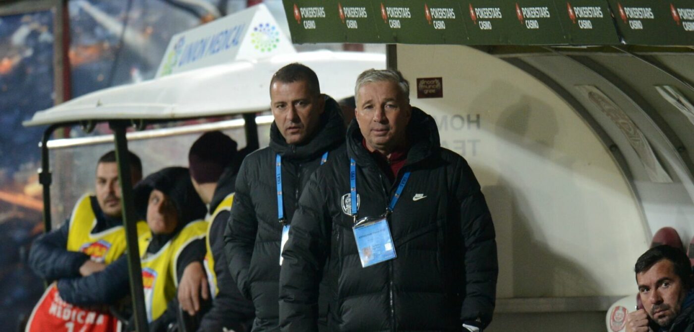 Reacție extrem de rară a lui Dan Petrescu! Ce a făcut pe banca tehnică imediat după golul din minutul 2 al derby-ului CFR Cluj – Universitatea Craiova!