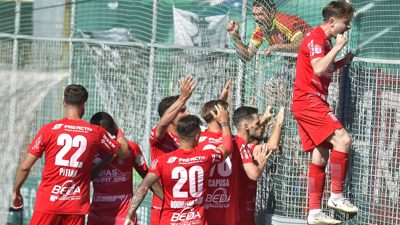 Chindia speră să umple ”Ilie Oană” la returul barajului cu Concordia. Daniel Florea: ”Sunt convins că vom menține echipa în Liga 1, cu ajutorul suporterilor.” Ce spune Emil Săndoi