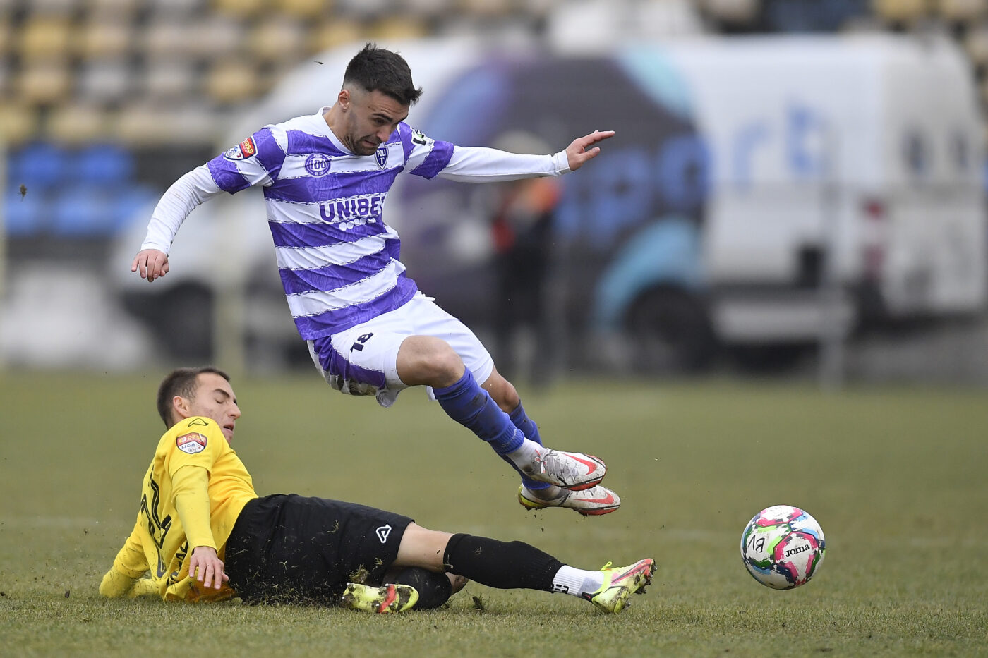 Poli Timișoara va fi gazda primei manșe a barajului de menținere în Liga 2 cu FC Brașov. Când au loc jocul tur și cel retur