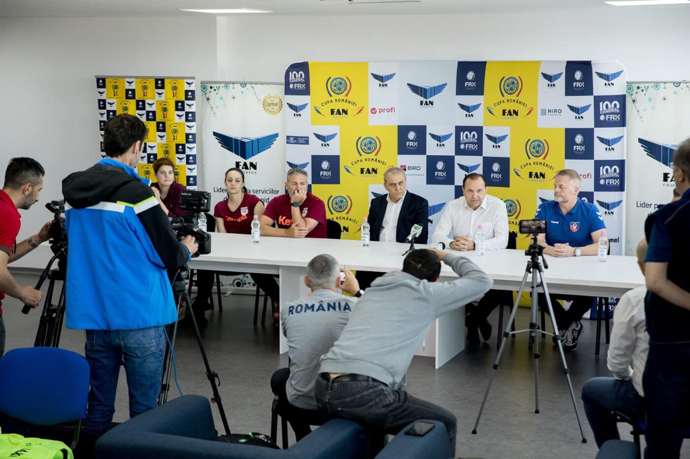 CSM București, gest sfidător la adresa noii conduceri a FR de Handbal! Ce s-a întâmplat la Mioveni și ce sancțiuni sunt așteptate. „Cum să fie fetele singure?” | EXCLUSIV