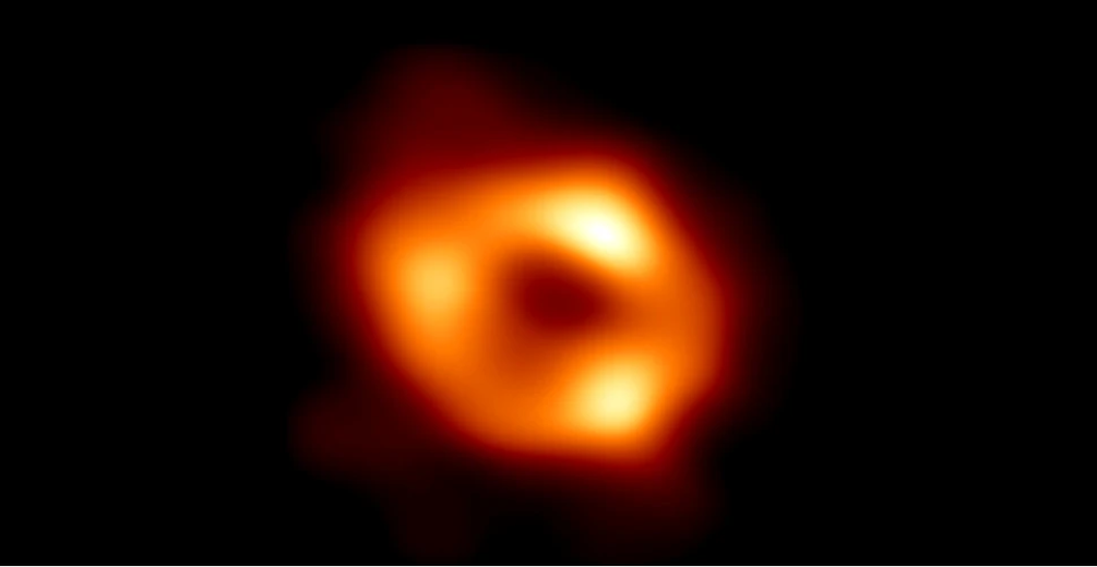 Imaginea uluitoare cu Sagittarius A*, gaura neagră uriașă din centrul galaxiei noastre. Detalii despre reușita istorică