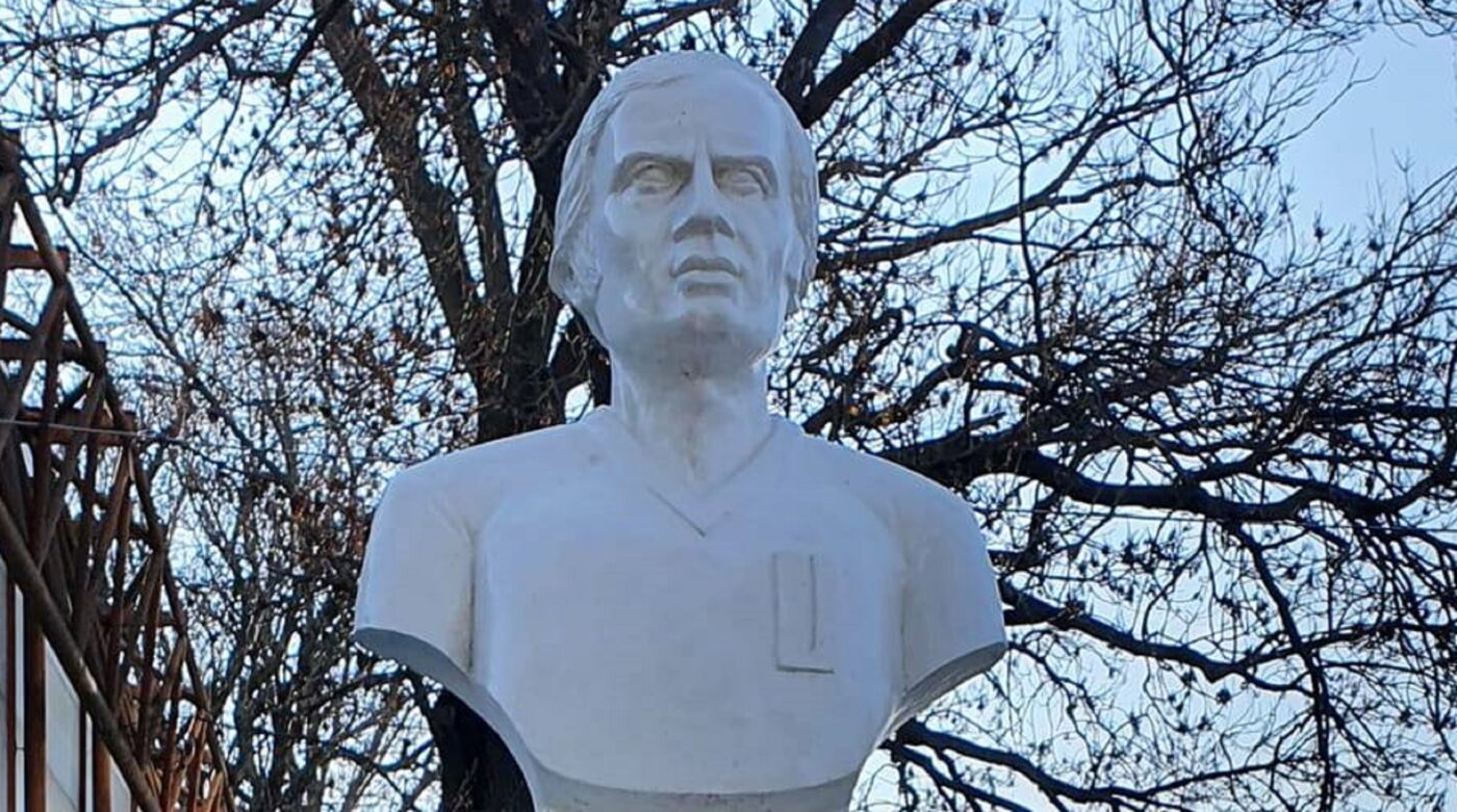 Bustul lui Ion Oblemenco, dezvelit la Corabia, oraşul natal al „Tunarului” Ştiinţei. Sorin Cârţu: „Nelu a fost şi este cel mai iubit dintre olteni”