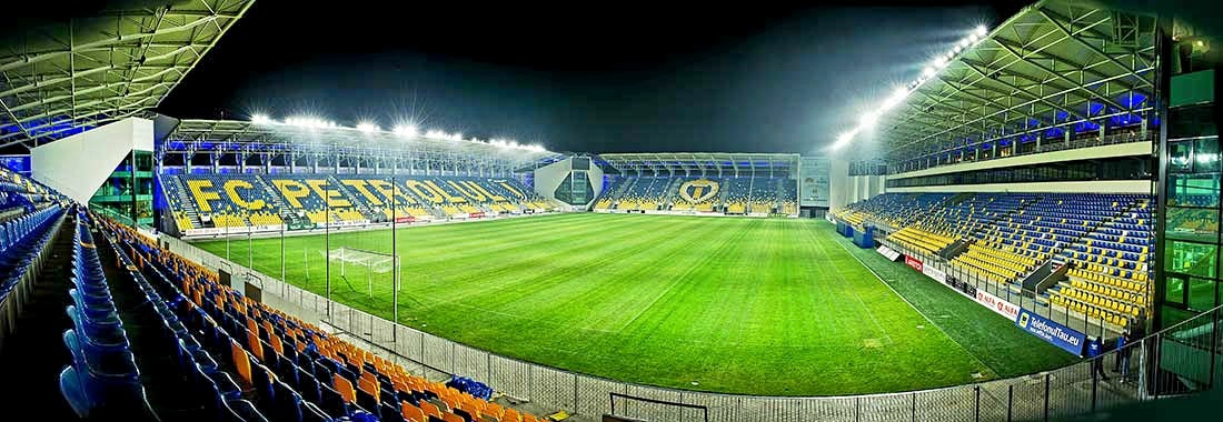 Arena „Ilie Oană”, cel mai luminos stadion din țară! Puterea nocturnei va crește la 2260 de lucși, dar Petrolul încă nu are finanțare pentru a juca în Liga 1 | EXCLUSIV