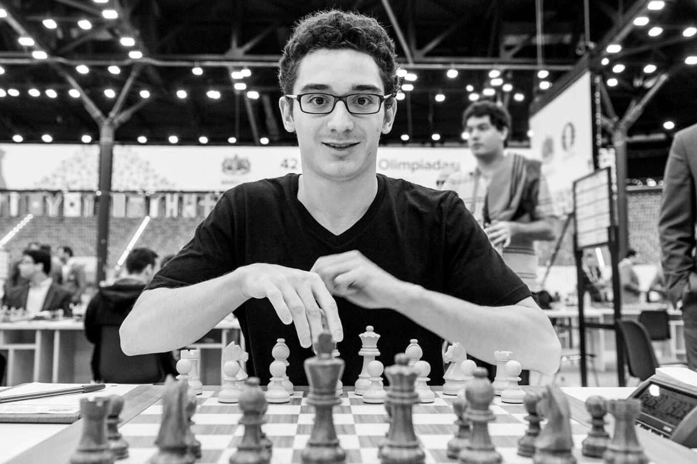 Cine este Fabiano Caruana, șahistul care practică yoga și a jucat contra unei mașini Tesla | SPECIAL
