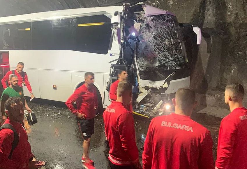 Șocant! Autocarele care îi transportau pe jucătorii naționalei Bulgariei au fost implicate într-un accident rutier grav! Un fotbalist a ajuns de urgență la spital