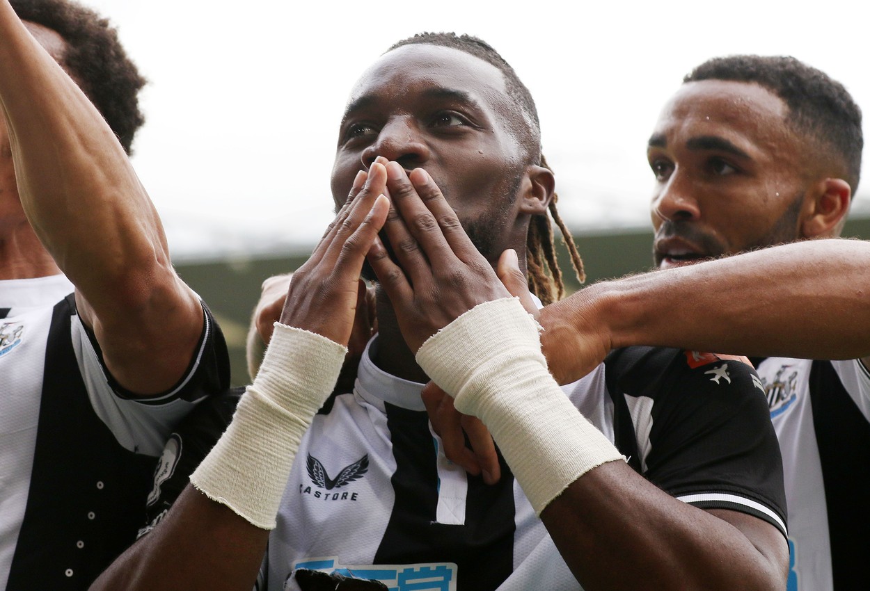 Războiul Londrei pentru un transfer! Chelsea și Tottenham se interesează de Allan Saint-Maximin: prețul cerut de Newcastle e uriaș!