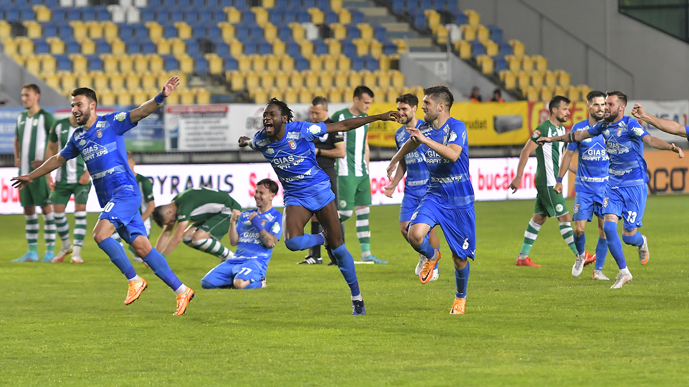 Adrian Mihalcea, în pole position să-i ia locul lui Emil Săndoi la Chindia. Concluziile președintelui Marcel Ghergu după o menținere în Liga 1 în urma unui baraj dramatic